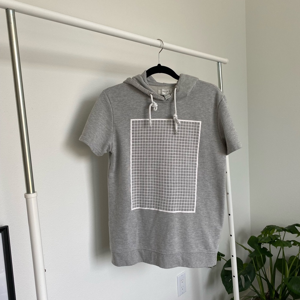 ⬜️ Forever 21 Light Grey T-Shirt with a Hood
